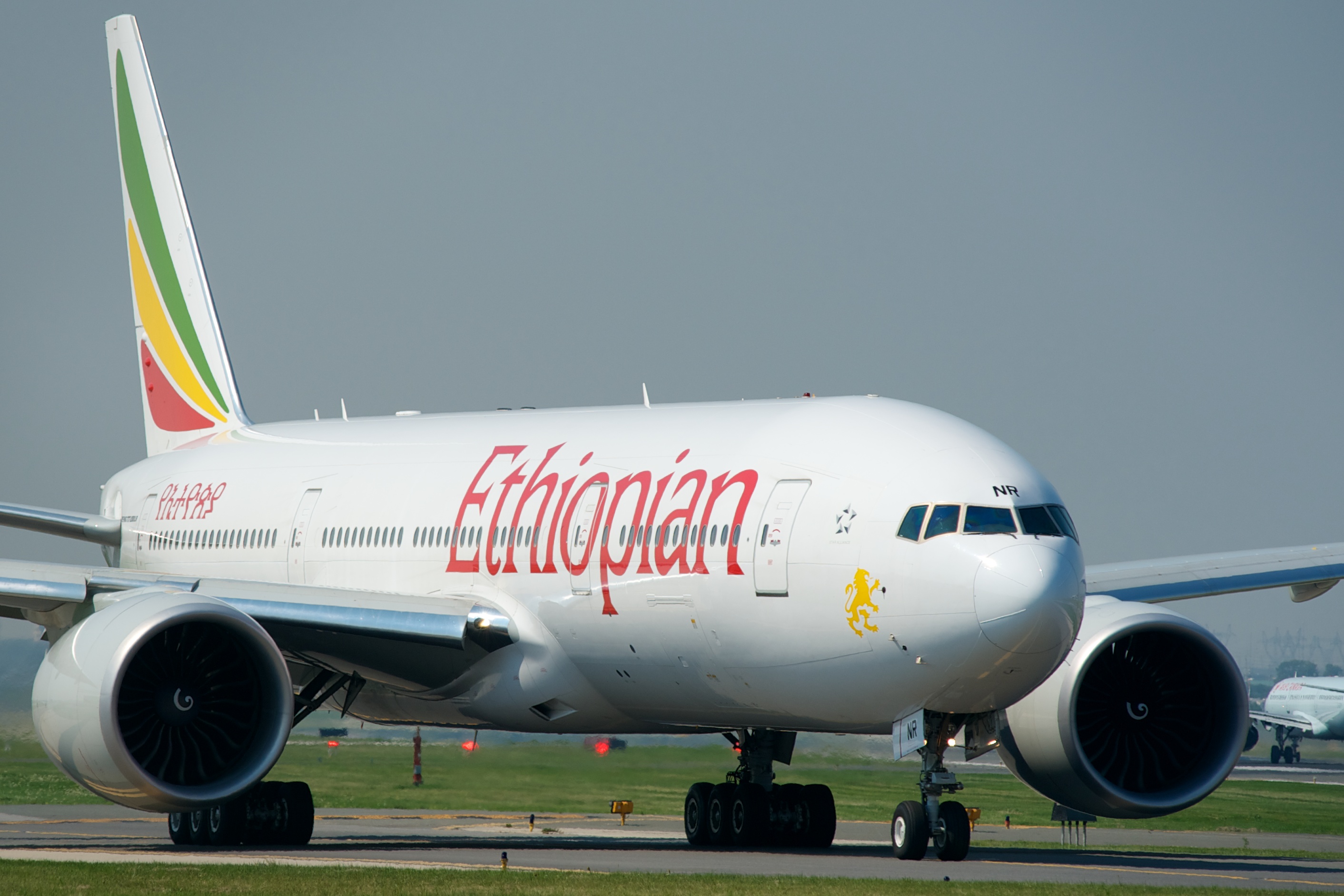 Boeing 777-200LR Ethiopian Airlines